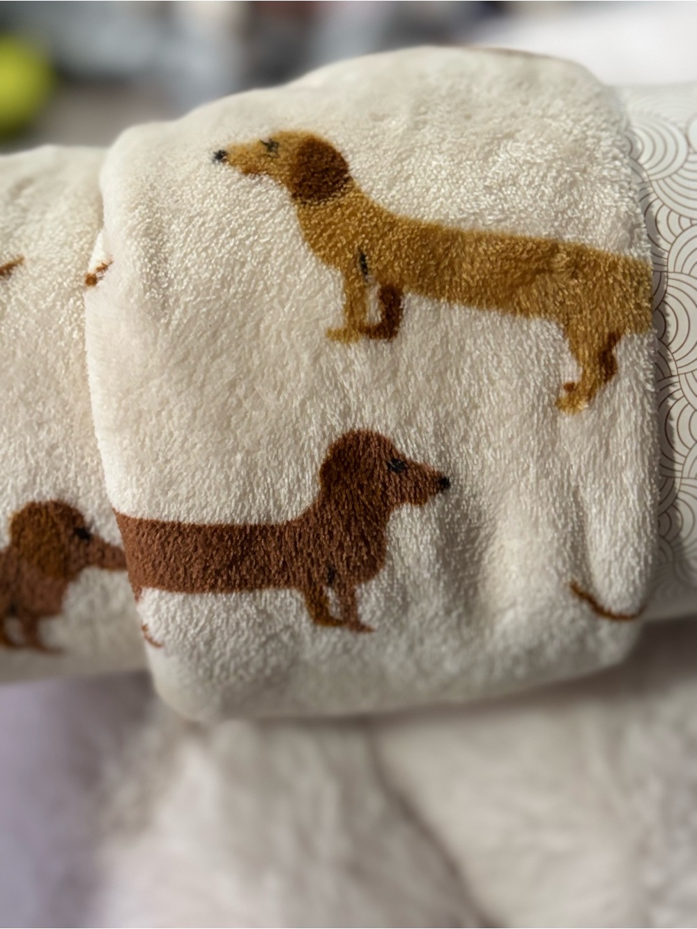 Cream & Gold Pet Throw - Cozy Dog Blanket dachshund